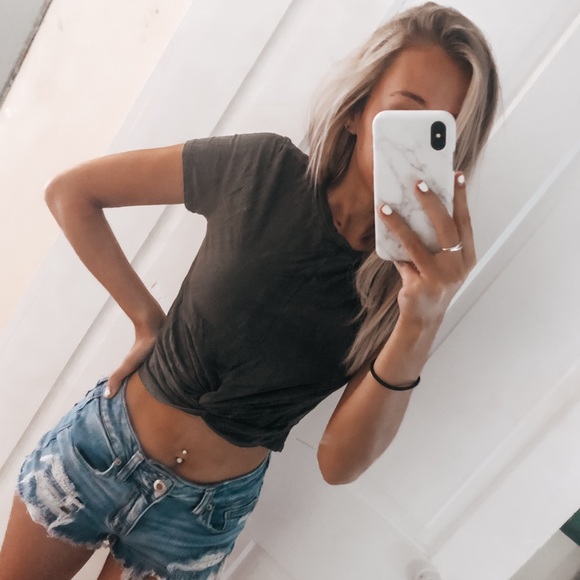 gaze Tops - Gaze crop top